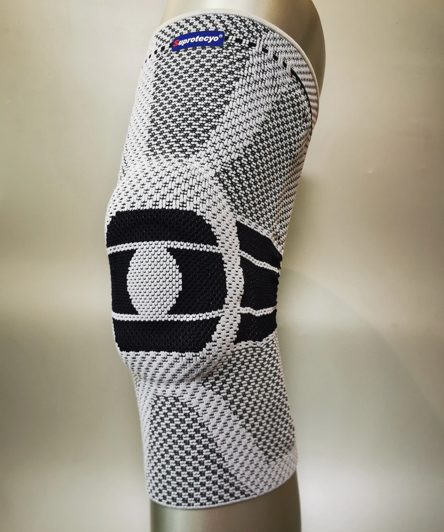 BD8-Knee For Badminton 6 BD8-Knee For Badminton - Image 4